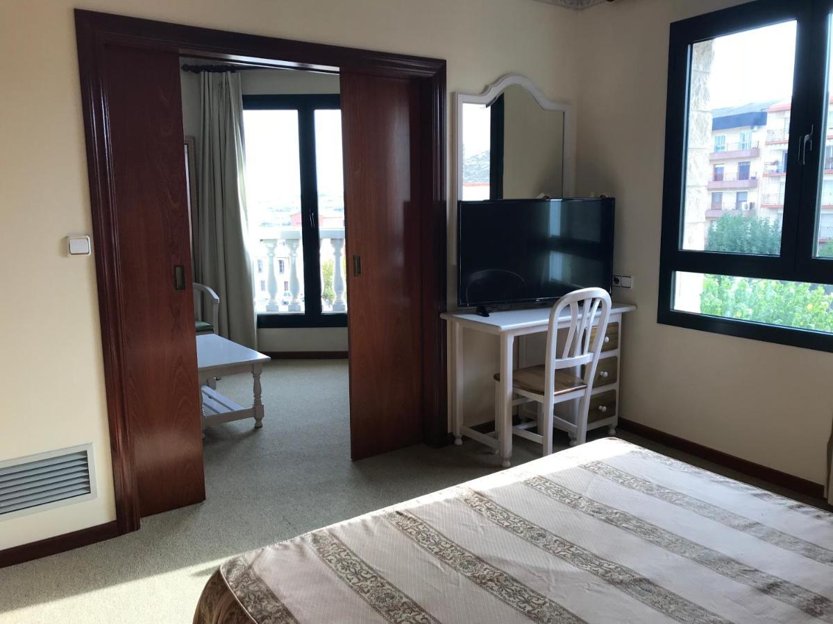 Hotel Magallon Caspe Εξωτερικό φωτογραφία